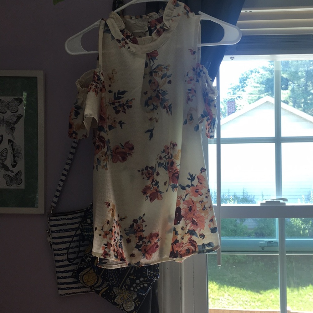 Shoulder cutout floral cream high neck blouse